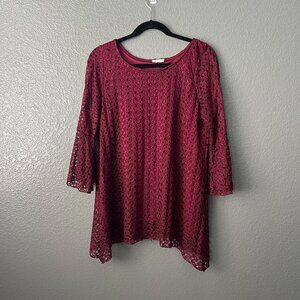 Brittani Black Burgundy Lace Tunic Top  – Size L (P2P 22 L29)